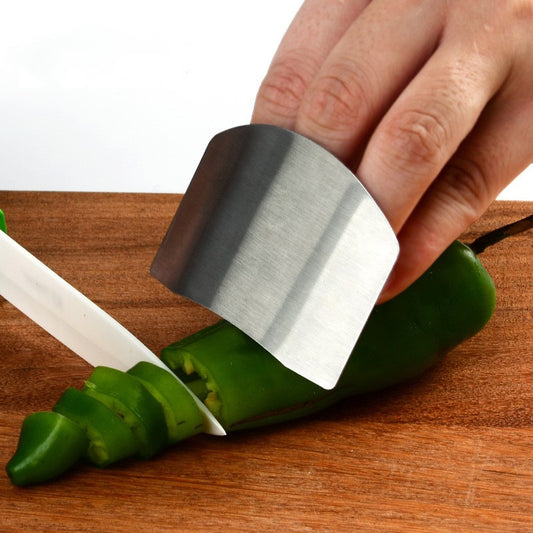 Multi-purpose vegetable cutter to prevent cutting fingers.Stainless steel finger guard.